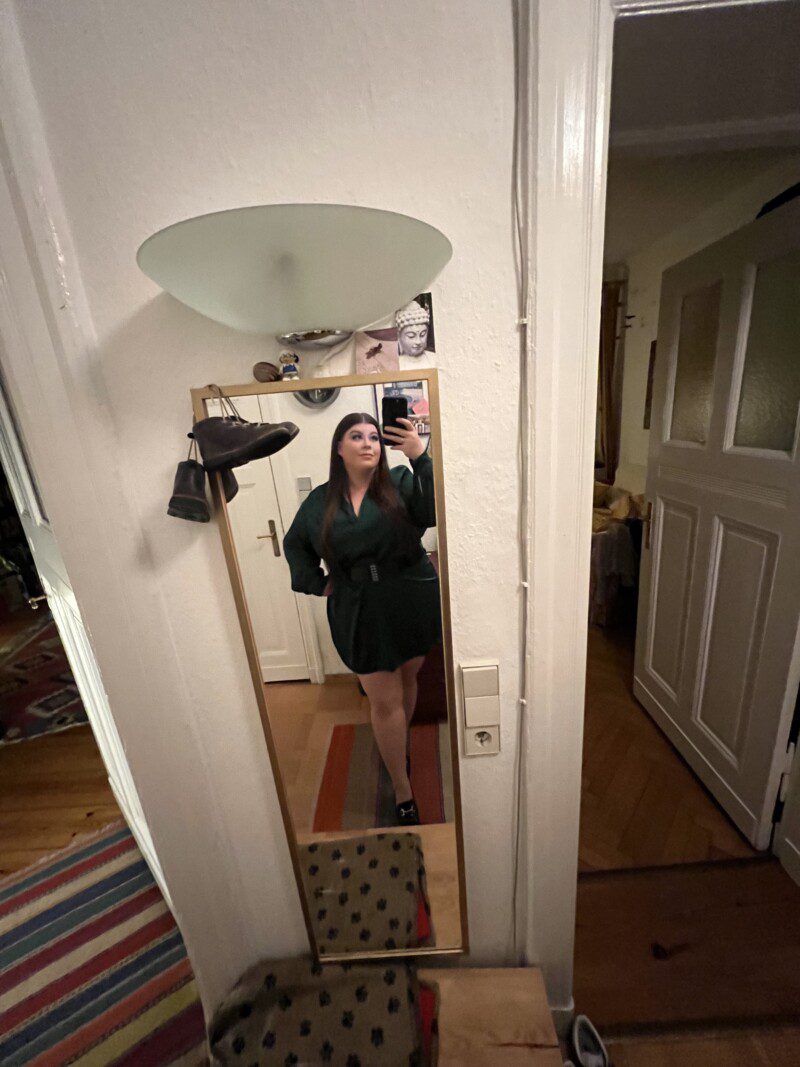 mirror-selfie-2